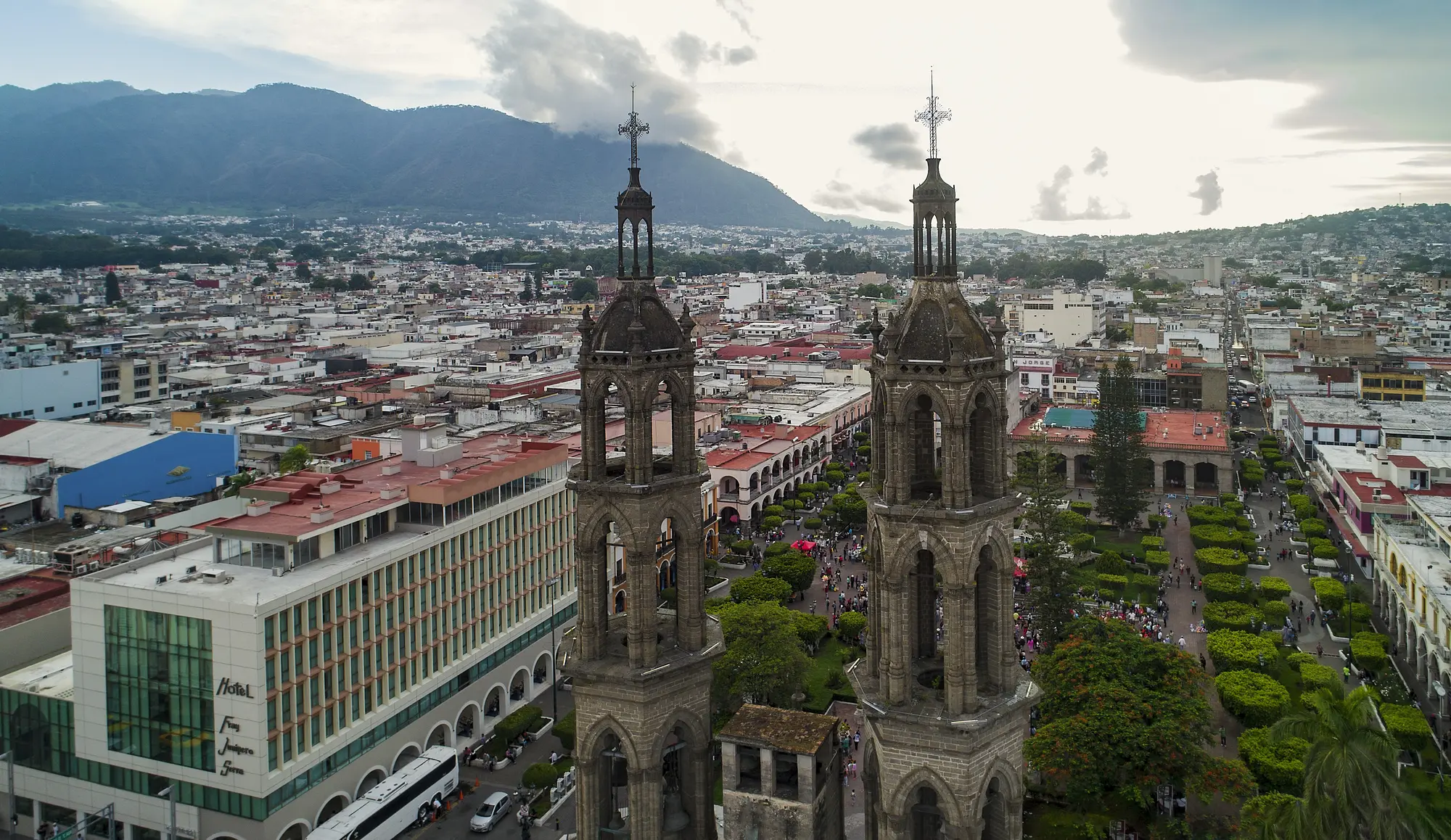 Vista aérea de la catedral de Tepic